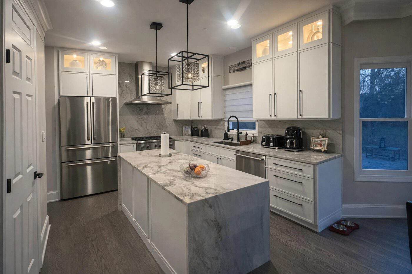 Slim shaker kitchen cabinets installed in a Chicago project