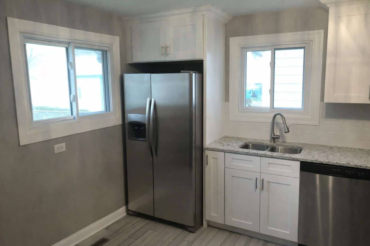 White shaker kitchen cabinets installed in an Evanston, IL home